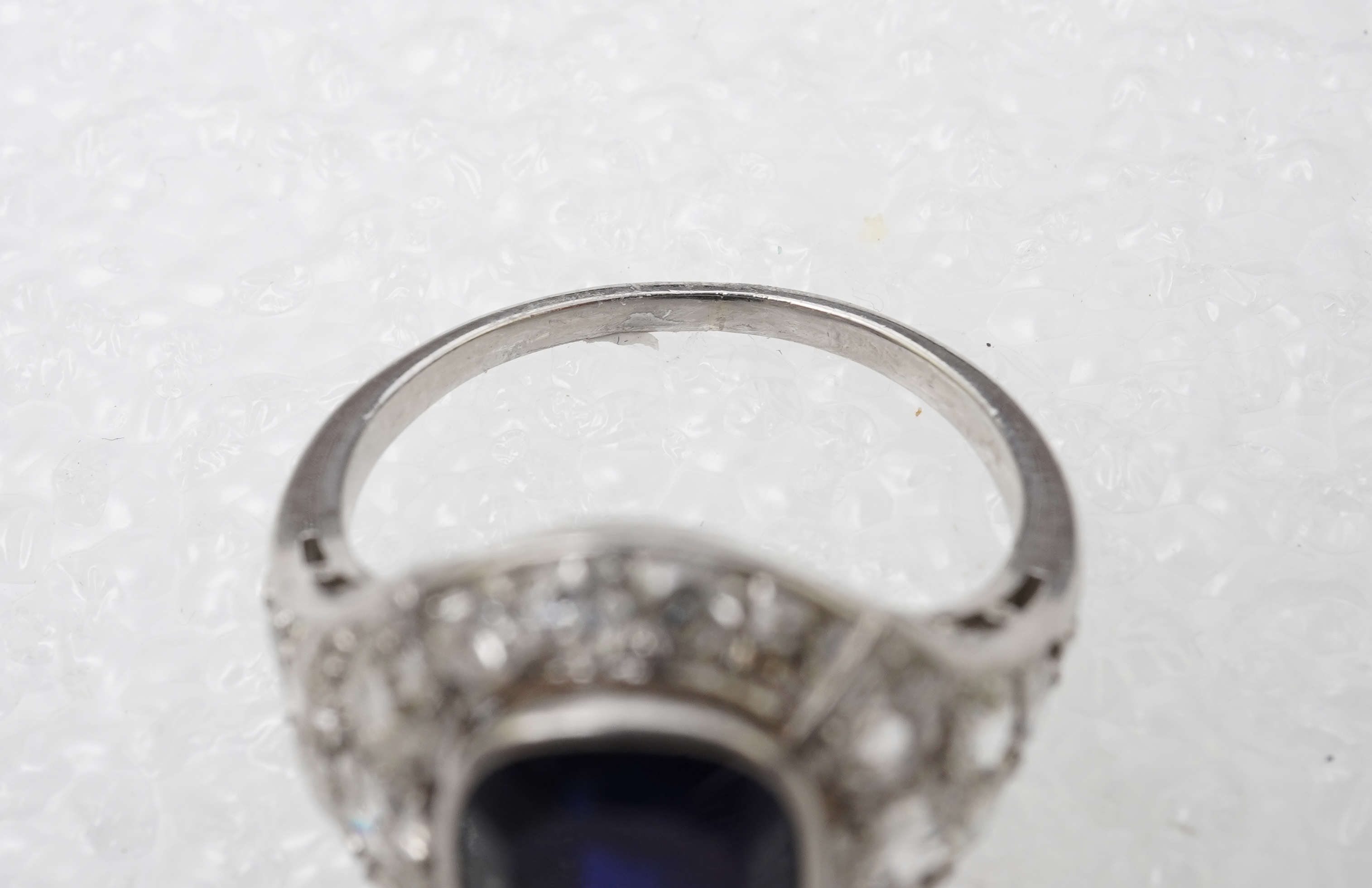An Art Deco sapphire and diamond ring, France, circa 1930